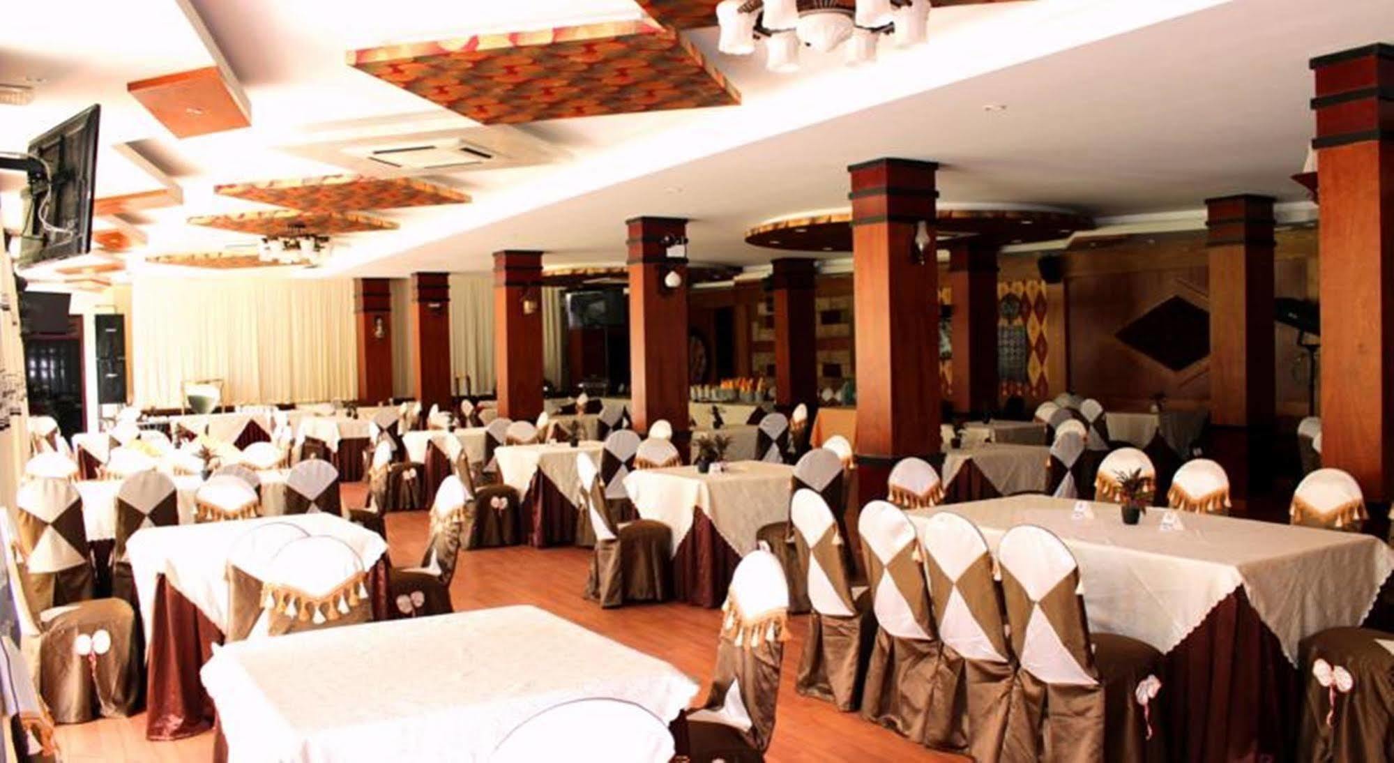 Cuu Long Hotel Can Tho Esterno foto